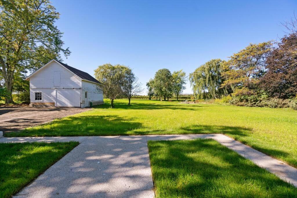 Waterfront Niagara-On-The-Lake Farmhouse On A Vineyard Villa ภายนอก รูปภาพ